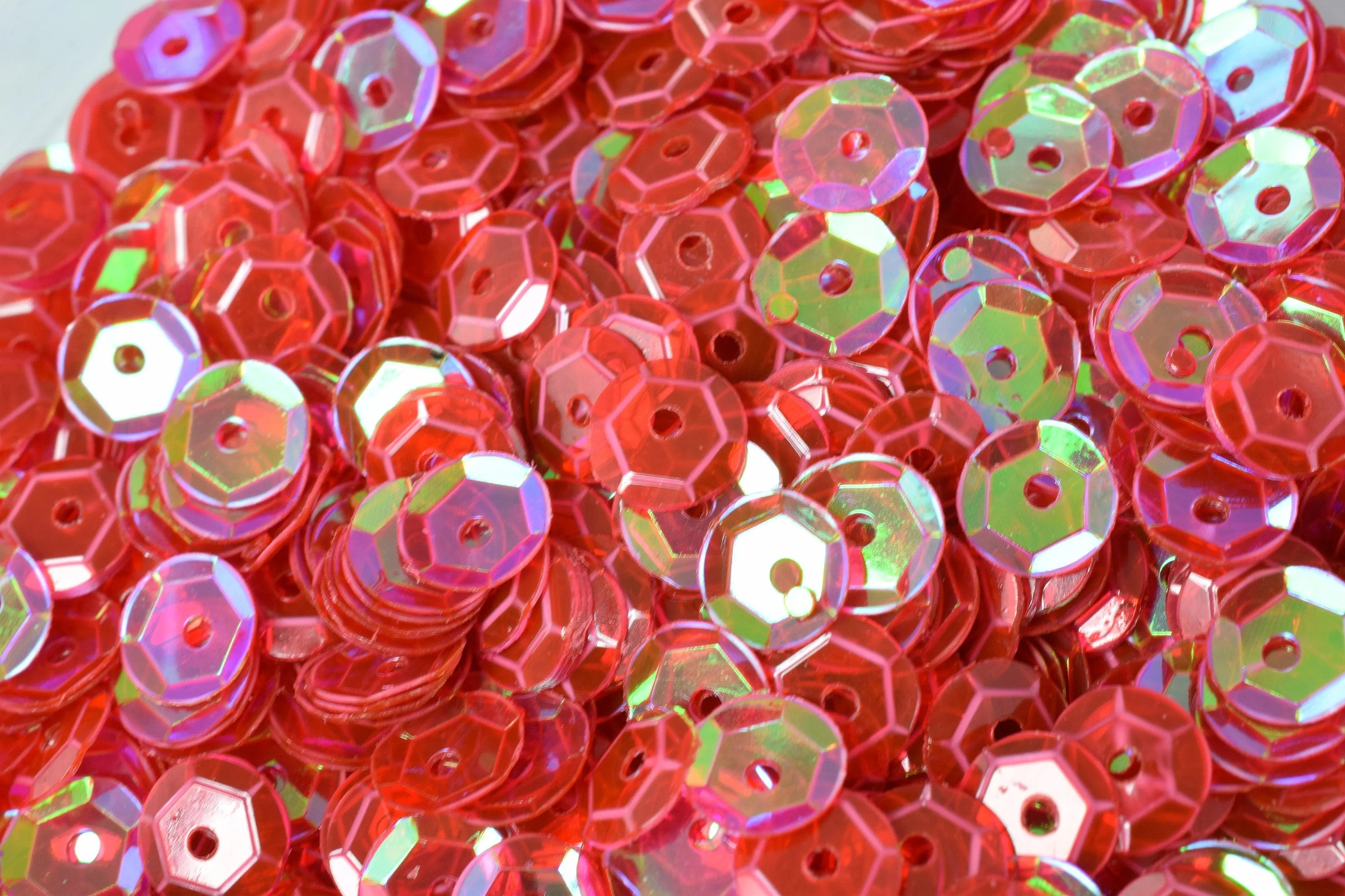 3/4/6mm Translucent Red Cup Iridescent Sheen Round Sequins/Loose Paillettes,Wholesale Sequins,Shimmering Sequin Apparel