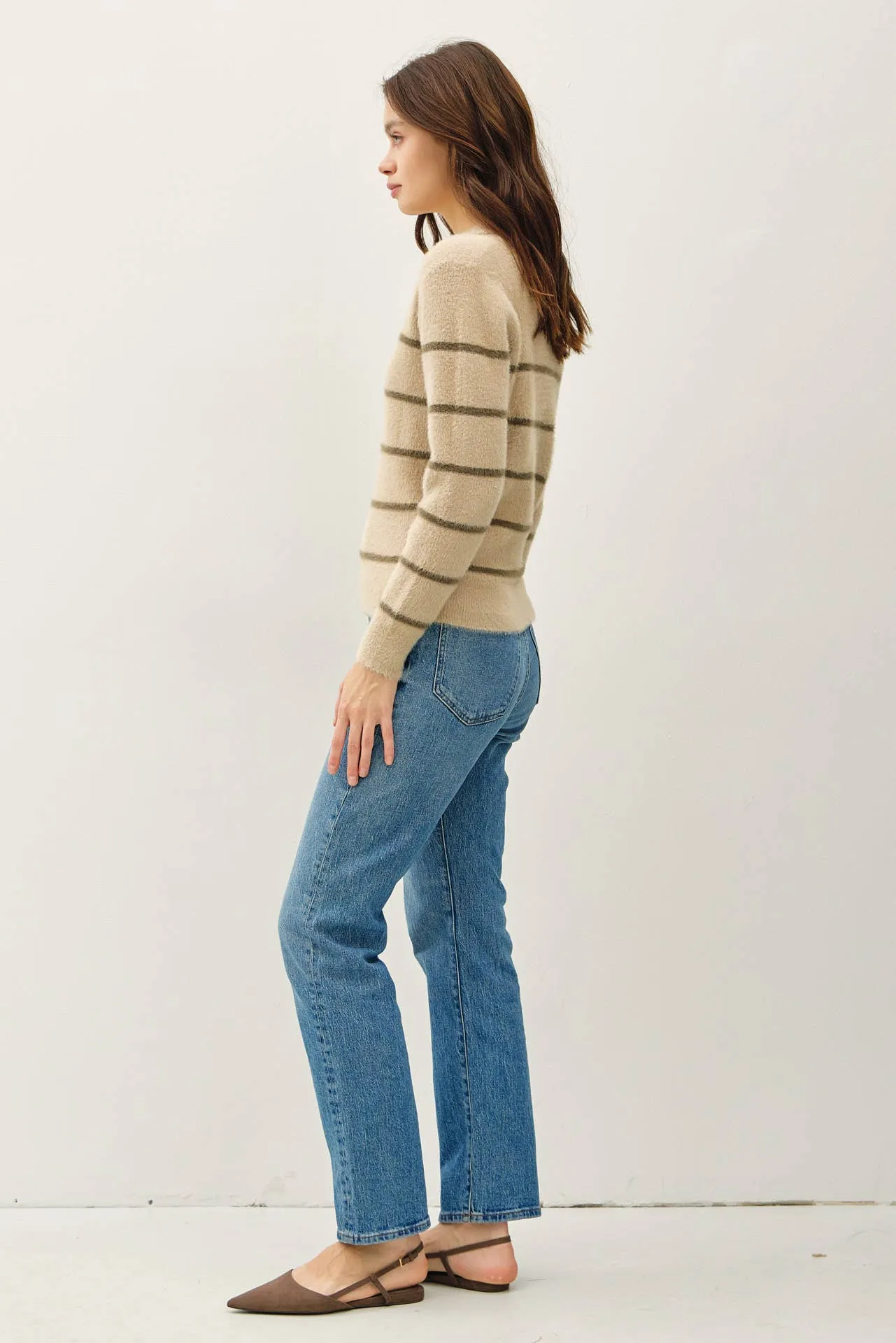 COLLARED FUZZY STRIPED V NECK SWEATER