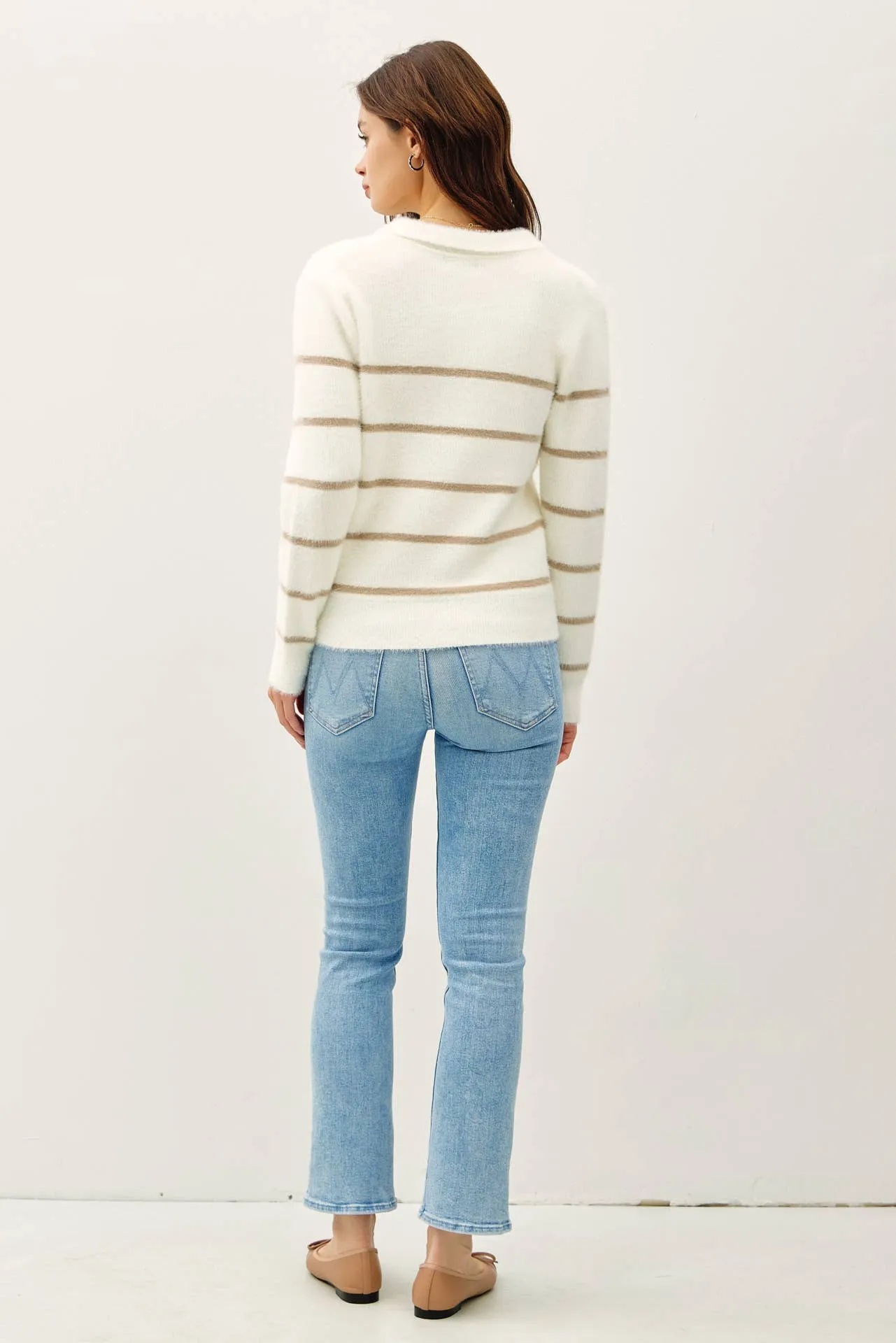 COLLARED FUZZY STRIPED V NECK SWEATER