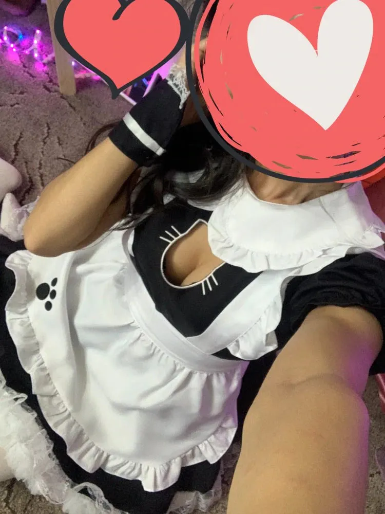 Neko Maid Cafe Cosplay